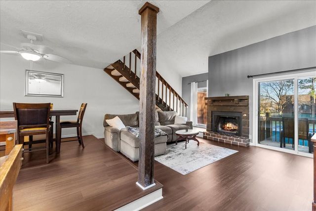 671 Davis Road, League City, TX 77573