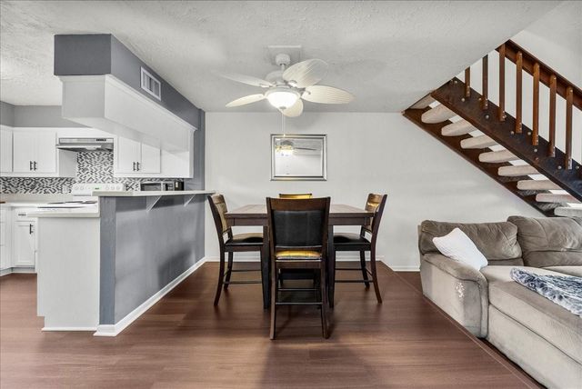 671 Davis Road, League City, TX 77573