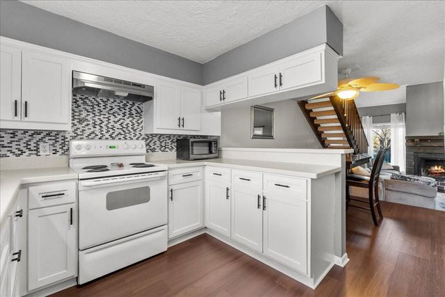 671 Davis Road, League City, TX 77573