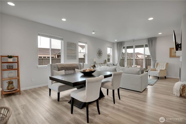 17628 127th Avenue E, Puyallup, WA 98374