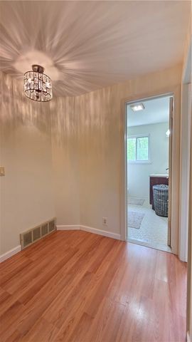 408 Fox Run, Gates, NY 14606