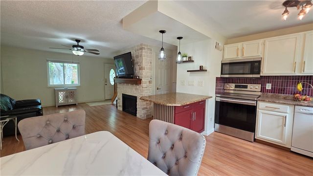 408 Fox Run, Gates, NY 14606