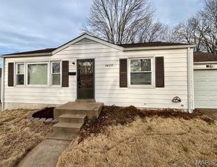 1219 Esquire Drive, Bellefontaine Nghbrs, MO 63137