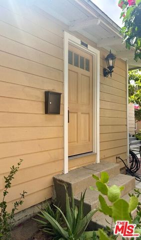 224 S kenilworth Street, Glendale, CA 91204