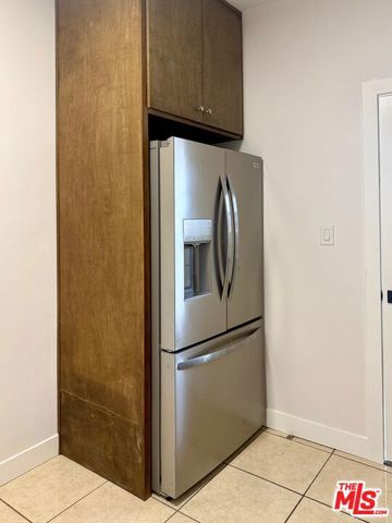 224 S kenilworth Street, Glendale, CA 91204