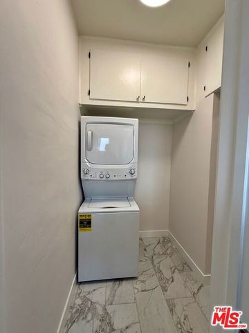 224 S kenilworth Street, Glendale, CA 91204