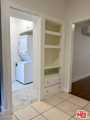 224 S kenilworth Street, Glendale, CA 91204