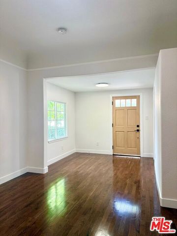 224 S kenilworth Street, Glendale, CA 91204