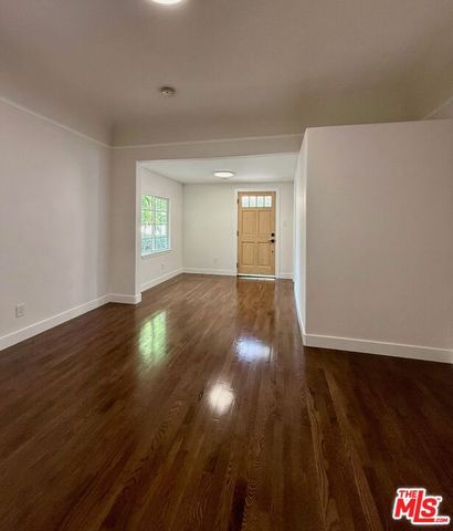 224 S kenilworth Street, Glendale, CA 91204