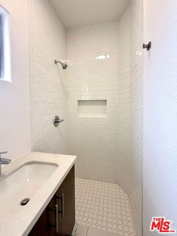 224 S kenilworth Street, Glendale, CA 91204