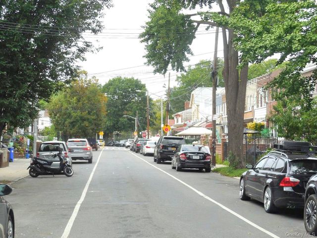 25-53 McIntosh Street, East Elmhurst, NY 11369