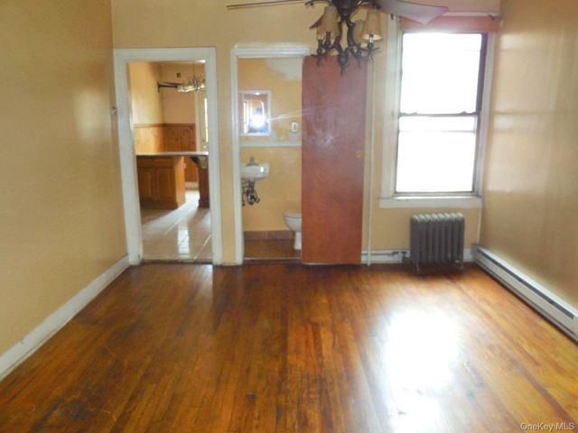 25-53 McIntosh Street, East Elmhurst, NY 11369