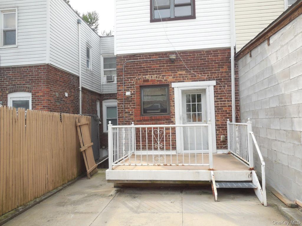 25-53 McIntosh Street, East Elmhurst, NY 11369 — photo 2