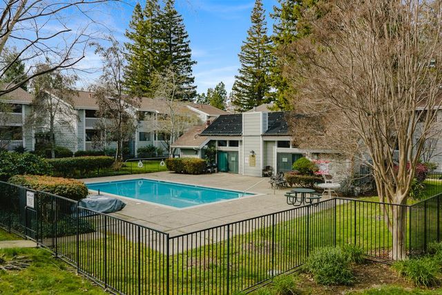 938 Clark Avenue 50, Mountain View, CA 94040