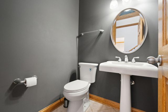 116 Salisbury Drive, Munster, IN 46321