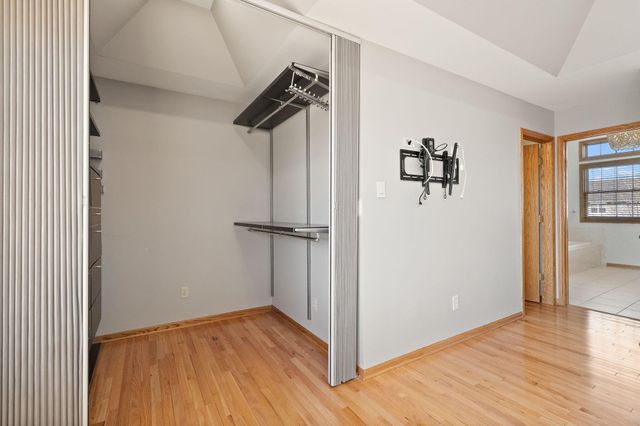 116 Salisbury Drive, Munster, IN 46321