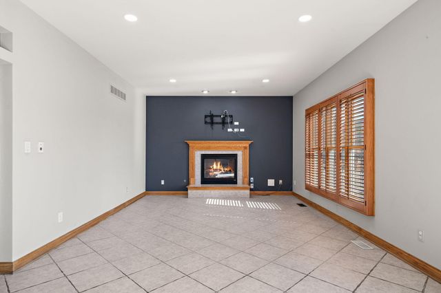 116 Salisbury Drive, Munster, IN 46321