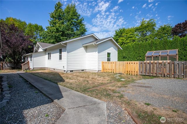 2140 Harris Avenue, Bellingham, WA 98225