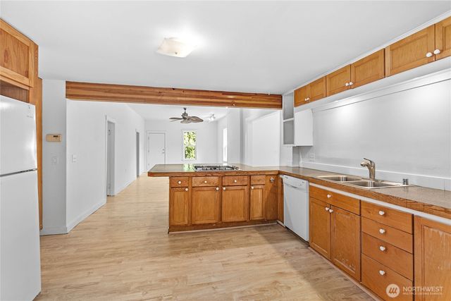 2140 Harris Avenue, Bellingham, WA 98225