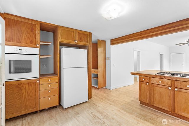 2140 Harris Avenue, Bellingham, WA 98225
