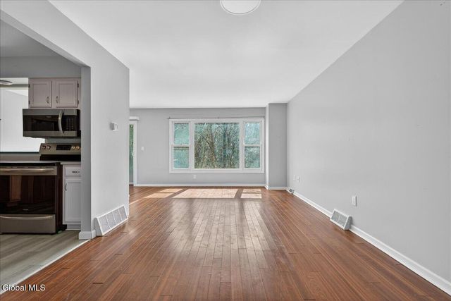 49 Cheryl Court, Troy, NY 12180