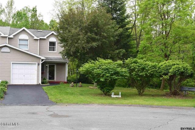 49 Cheryl Court, Troy, NY 12180