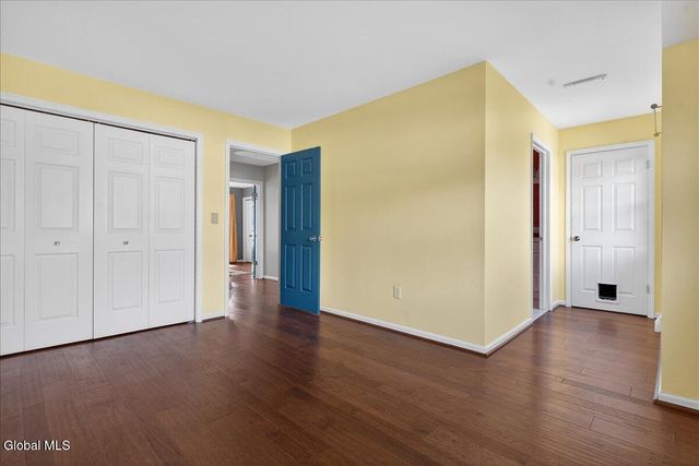 49 Cheryl Court, Troy, NY 12180