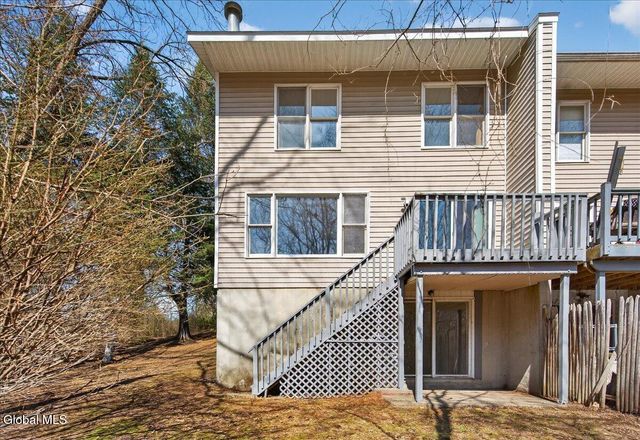 49 Cheryl Court, Troy, NY 12180