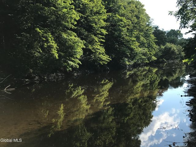 49 Cheryl Court, Troy, NY 12180