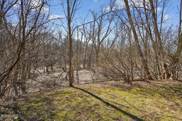 49 Cheryl Court, Troy, NY 12180