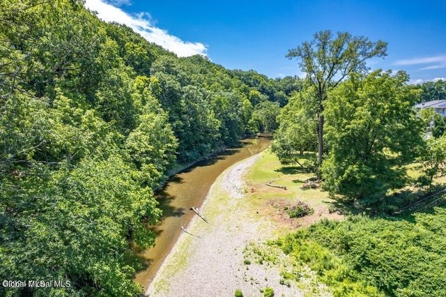 49 Cheryl Court, Troy, NY 12180