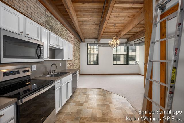 940 Monroe Avenue NW 415, Grand Rapids, MI 49503