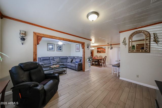 4332 W CLARENDON Avenue, Phoenix, AZ 85031