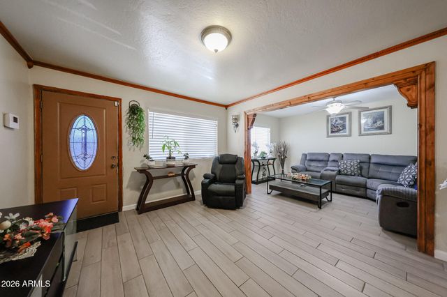 4332 W CLARENDON Avenue, Phoenix, AZ 85031
