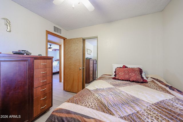 4332 W CLARENDON Avenue, Phoenix, AZ 85031