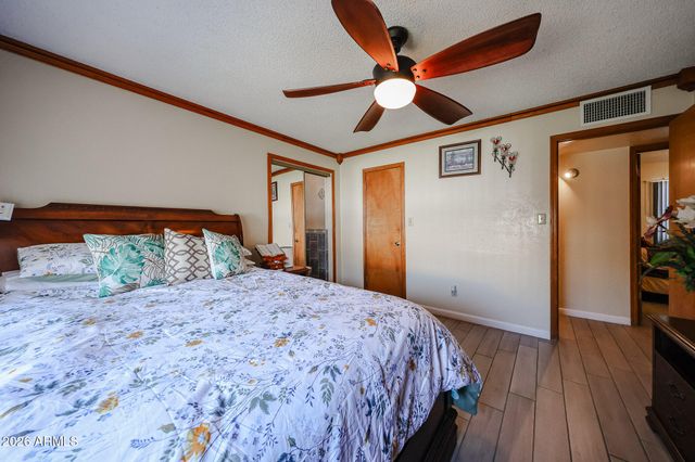 4332 W CLARENDON Avenue, Phoenix, AZ 85031