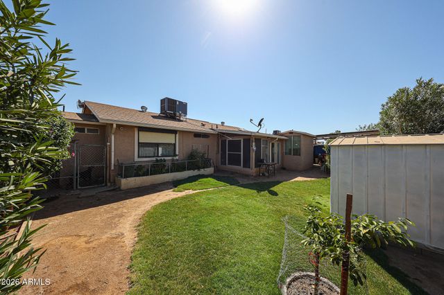 4332 W CLARENDON Avenue, Phoenix, AZ 85031