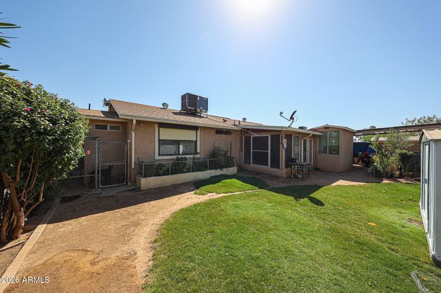 4332 W CLARENDON Avenue, Phoenix, AZ 85031