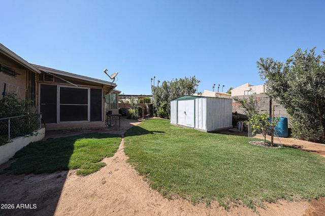 4332 W CLARENDON Avenue, Phoenix, AZ 85031