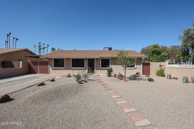 4332 W CLARENDON Avenue, Phoenix, AZ 85031