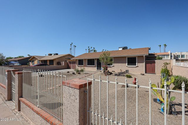 4332 W CLARENDON Avenue, Phoenix, AZ 85031