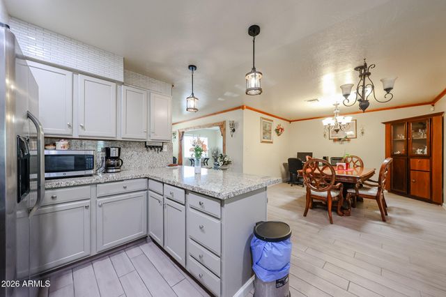4332 W CLARENDON Avenue, Phoenix, AZ 85031