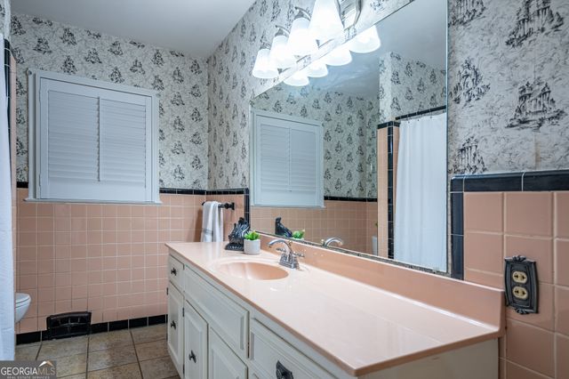 112 College Circle, Cedartown, GA 30125