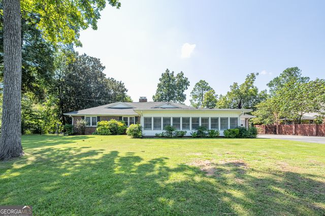 112 College Circle, Cedartown, GA 30125