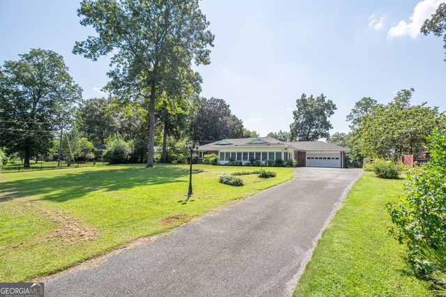 112 College Circle, Cedartown, GA 30125