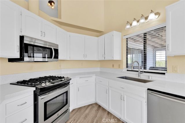 1776 Vista, Pinon Hills, CA 92372