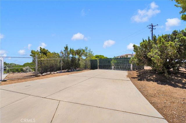 1776 Vista, Pinon Hills, CA 92372