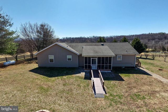 2301 S PAGE VALLEY RD, Luray, VA 22835