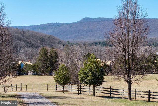 2301 S PAGE VALLEY RD, Luray, VA 22835