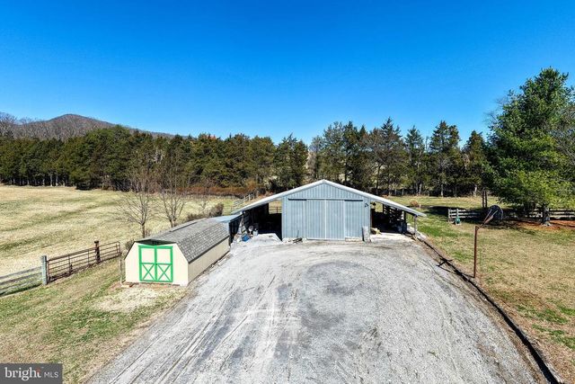 2301 S PAGE VALLEY RD, Luray, VA 22835